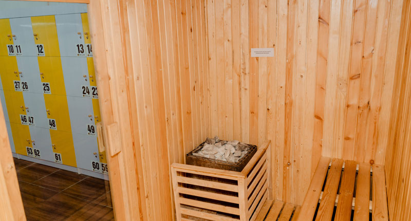 Recovery facilities including sauna and ice bath at De Gym Bali Recovery facilities including sauna and ice bath at De Gym Bali