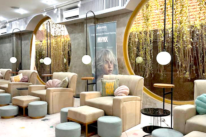 MYNX Emporium Salon Bali beauty care styling