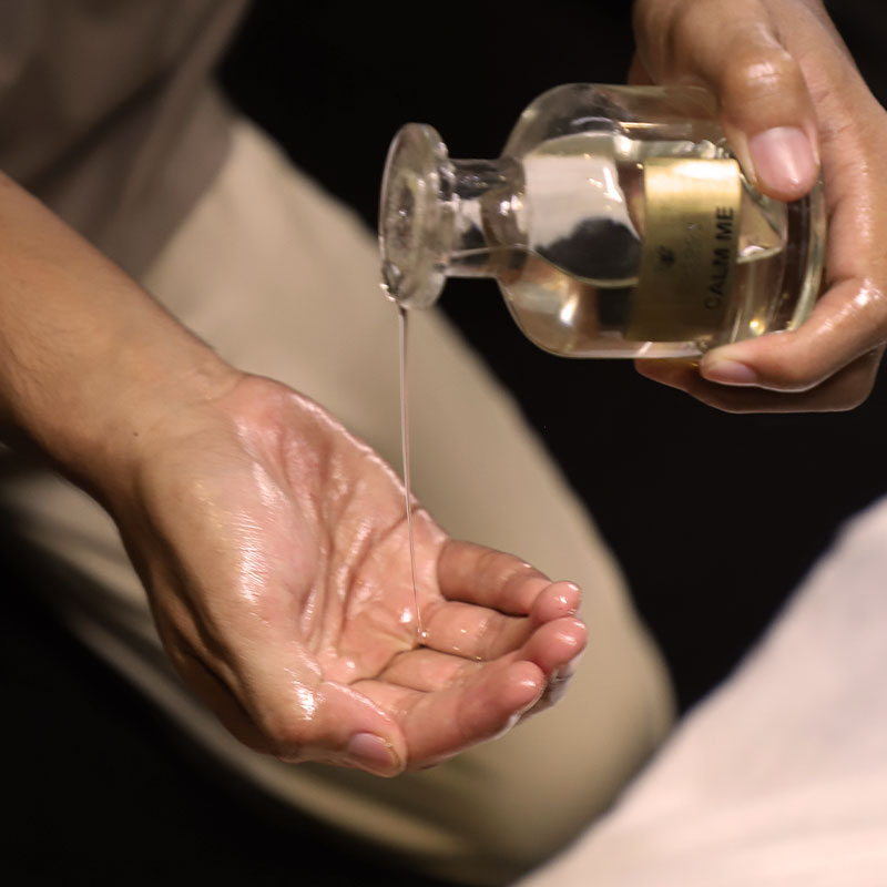 Massage oil for Feet reflexology Bali
